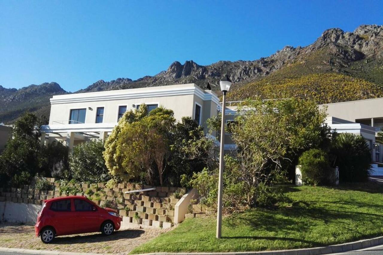 Bergsig Selfcatering Apartment Gordons Bay Exterior photo